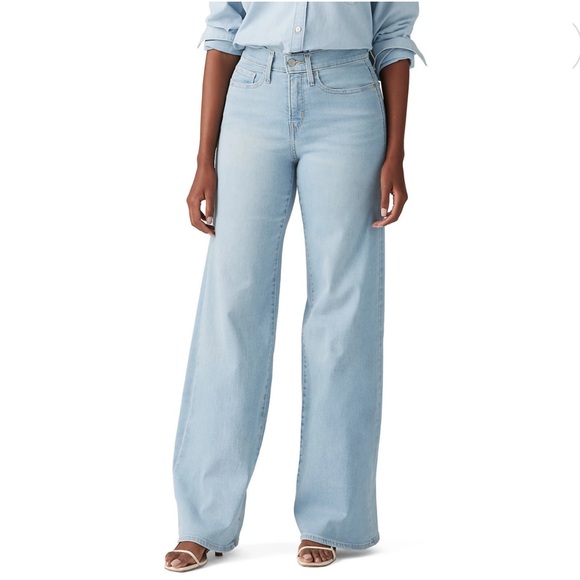NWT Women's Levi's 318 Shaping Wide-Leg Jean - Picture 1 of 4